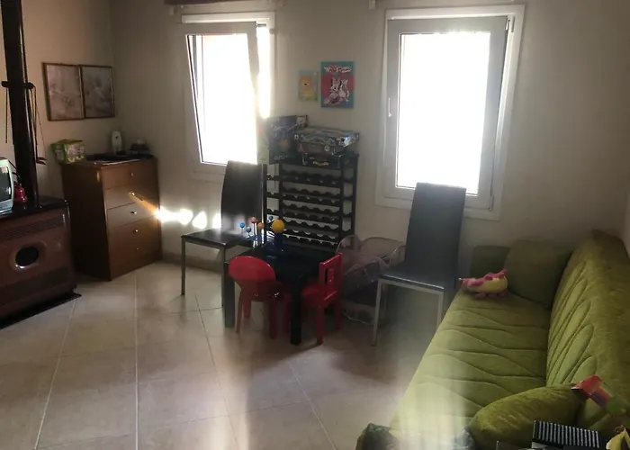 Melpo Βίλα Λυκοδρόμιο